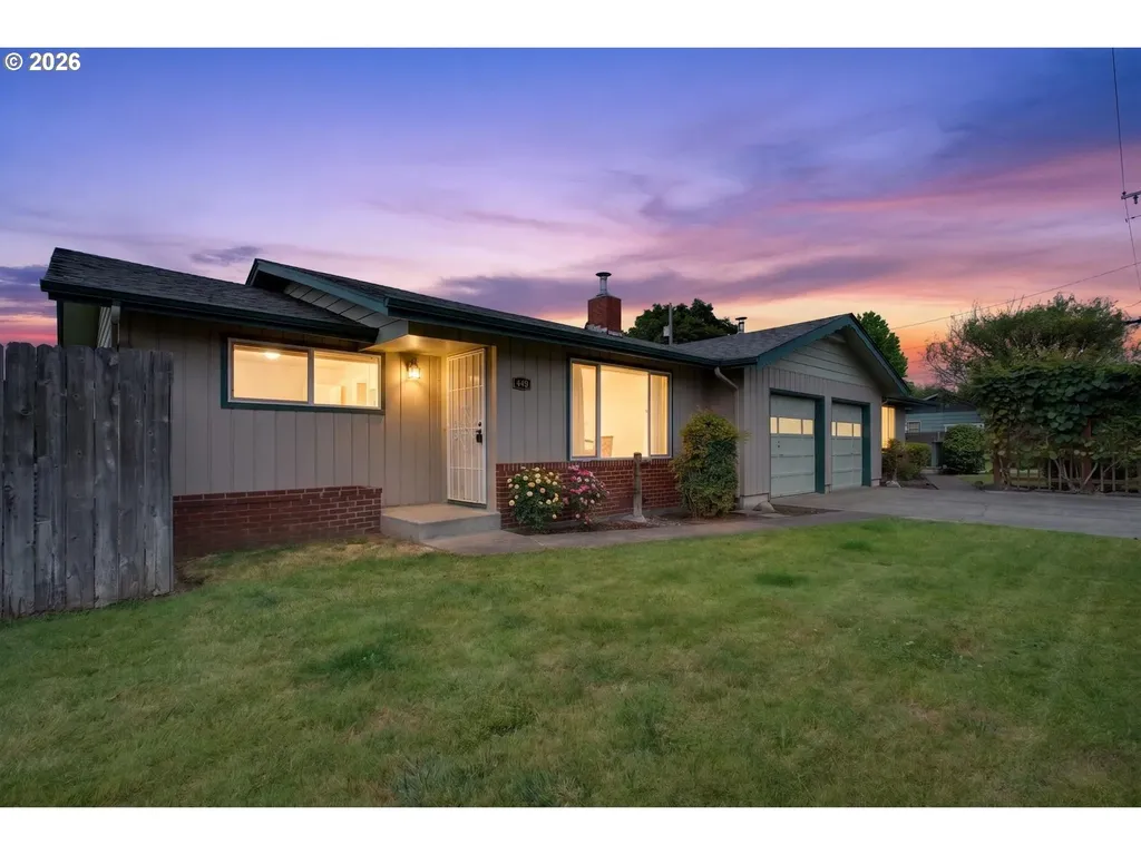 447 Maxwell Road Eugene OR 97404