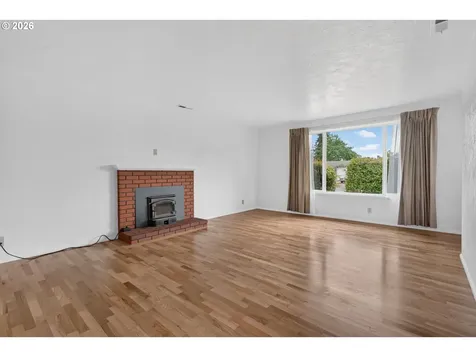 447 Maxwell Road Eugene OR 97404
