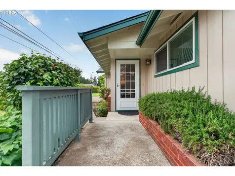 447 Maxwell Road Eugene OR 97404