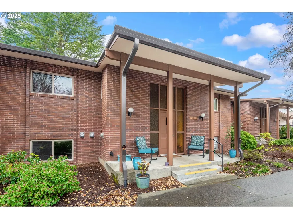 11510 SW Crown Drive King City OR 97224