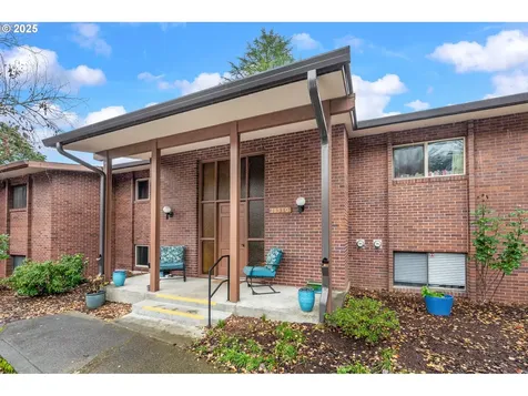 11510 SW Crown Drive King City OR 97224