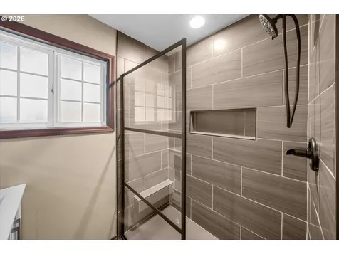 115 NE 188th Avenue Gresham OR 97230