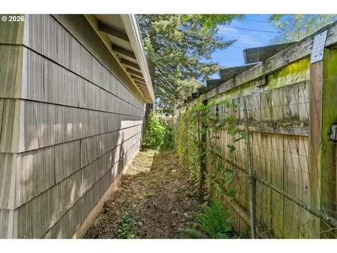115 NE 188th Avenue Gresham OR 97230