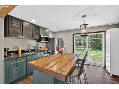 115 NE 188th Avenue Gresham OR 97230