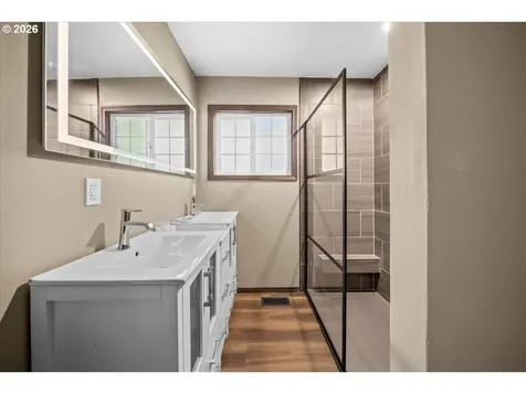 115 NE 188th Avenue Gresham OR 97230