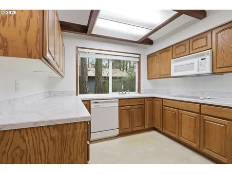 7250 SW 28th Court Beaverton OR 97008