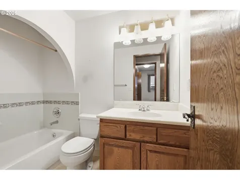 7250 SW 28th Court Beaverton OR 97008