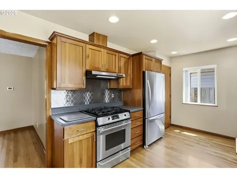 7051 N Dwight Avenue Portland OR 97203
