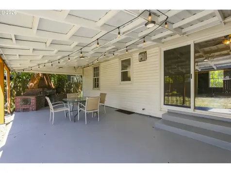 7051 N Dwight Avenue Portland OR 97203