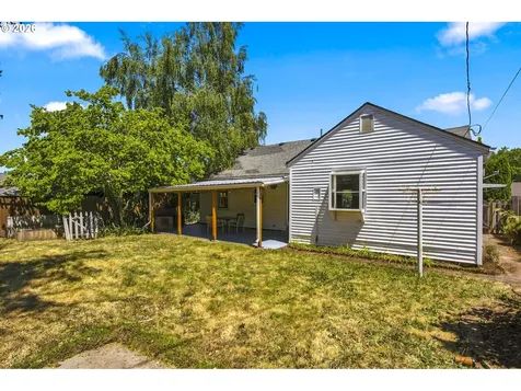 7051 N Dwight Avenue Portland OR 97203