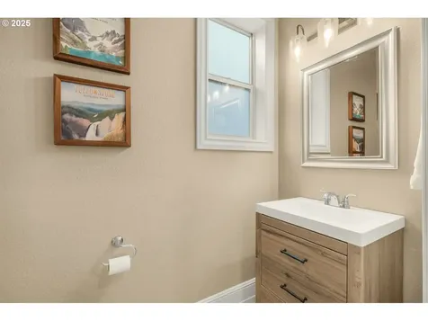 3561 Z Street Washougal WA 98671
