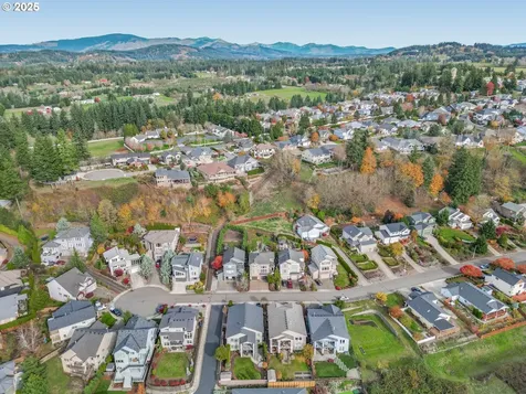 3561 Z Street Washougal WA 98671