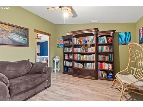 8764 SE 55th Avenue Turner OR 97392