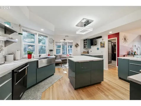 2904 SE Berkeley Place Portland OR 97202