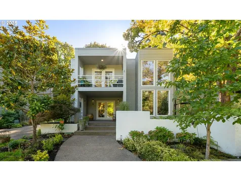 2904 SE Berkeley Place Portland OR 97202