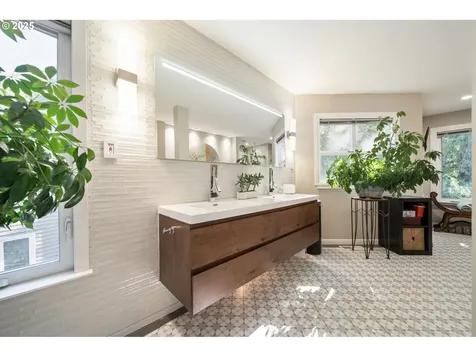 2904 SE Berkeley Place Portland OR 97202