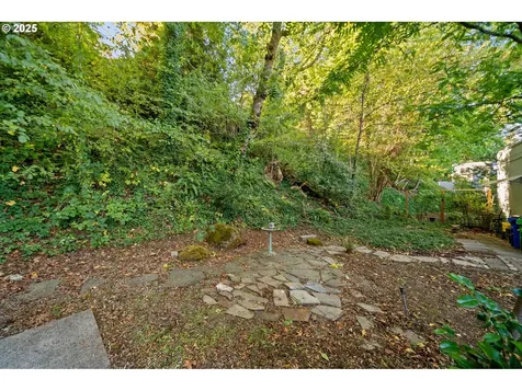2904 SE Berkeley Place Portland OR 97202