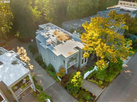 2904 SE Berkeley Place Portland OR 97202