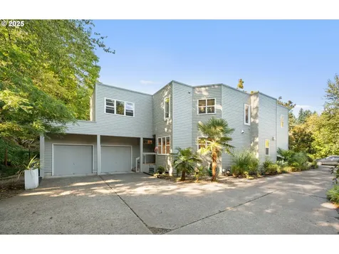 2904 SE Berkeley Place Portland OR 97202