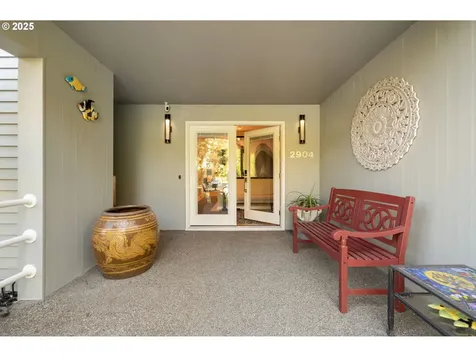 2904 SE Berkeley Place Portland OR 97202
