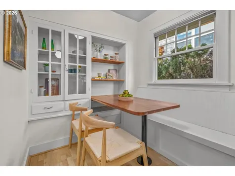4742 NE Glisan Street Portland OR 97213