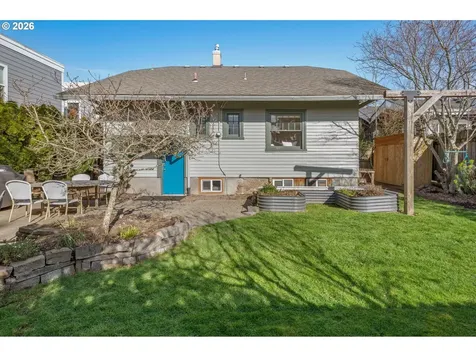 4742 NE Glisan Street Portland OR 97213
