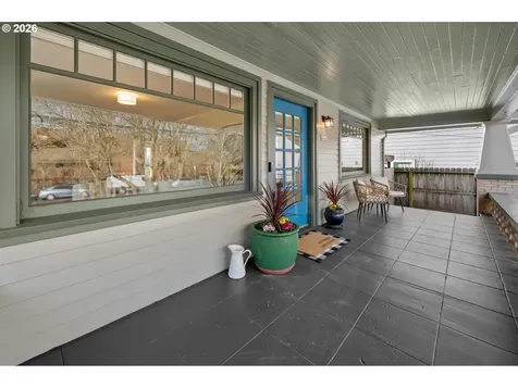 4742 NE Glisan Street Portland OR 97213