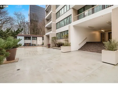 255 SW Harrison Street Portland OR 97201
