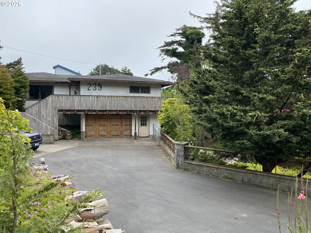 239 10th Street Port Orford OR 97465