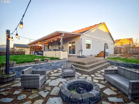 6284 NE Barker Street Albany OR 97321