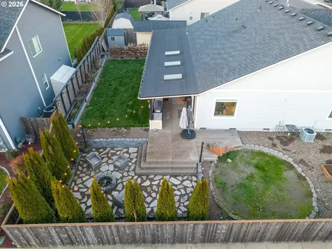 6284 NE Barker Street Albany OR 97321