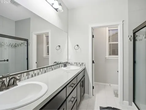 6284 NE Barker Street Albany OR 97321