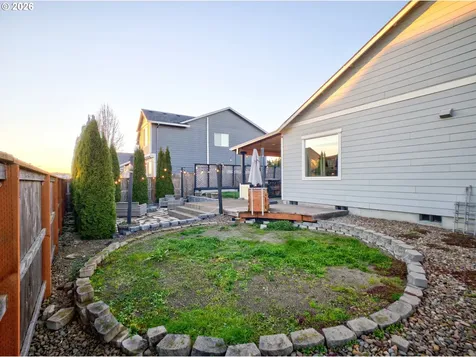 6284 NE Barker Street Albany OR 97321