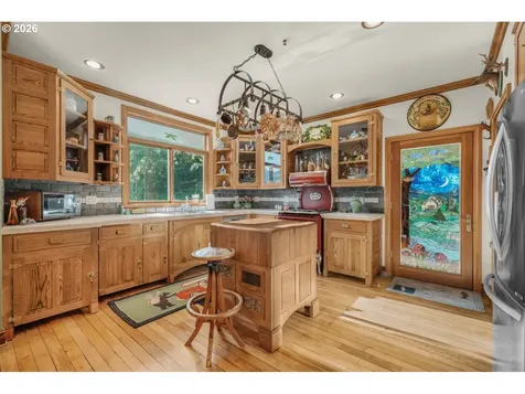 309 Granite Street Ashland OR 97520