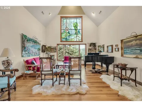 309 Granite Street Ashland OR 97520