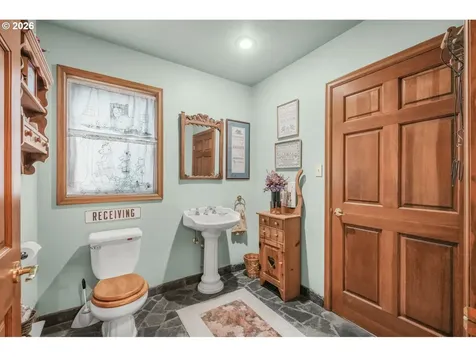 309 Granite Street Ashland OR 97520