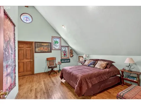 309 Granite Street Ashland OR 97520