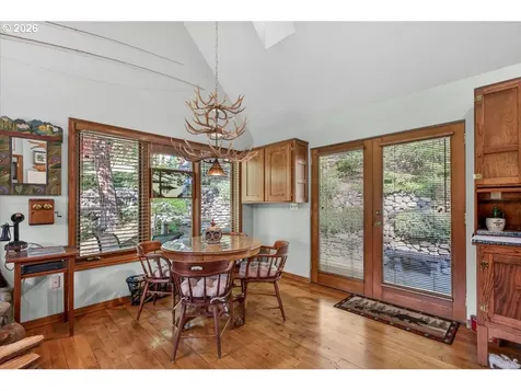 309 Granite Street Ashland OR 97520