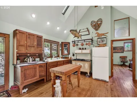 309 Granite Street Ashland OR 97520