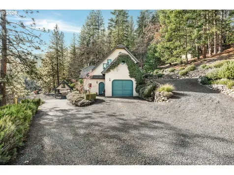 309 Granite Street Ashland OR 97520