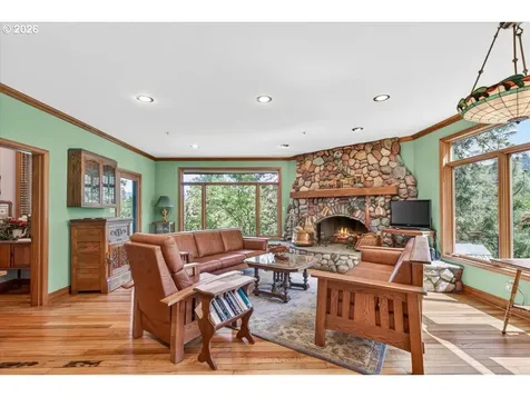 309 Granite Street Ashland OR 97520