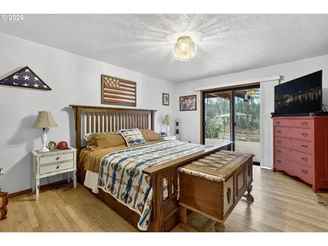 23739 SE Bonnie Lure Drive Eagle Creek OR 97022
