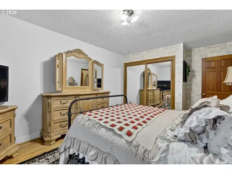 23739 SE Bonnie Lure Drive Eagle Creek OR 97022