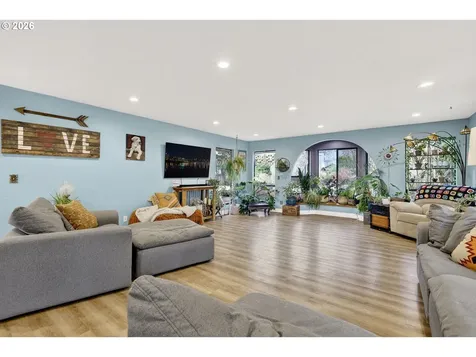 23739 SE Bonnie Lure Drive Eagle Creek OR 97022
