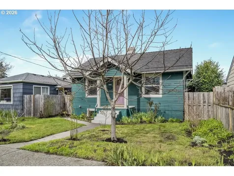6035 SE Knight Street Portland OR 97206