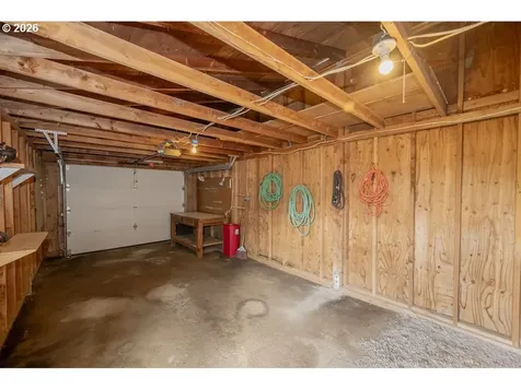 6035 SE Knight Street Portland OR 97206