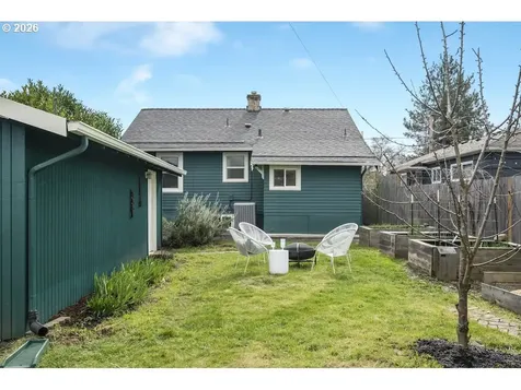 6035 SE Knight Street Portland OR 97206