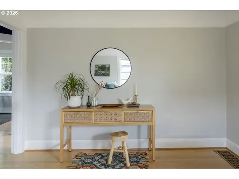 6035 SE Knight Street Portland OR 97206