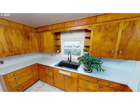 1623 NE 104th Avenue Portland OR 97220