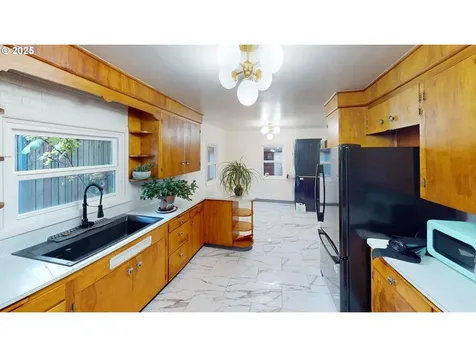 1623 NE 104th Avenue Portland OR 97220